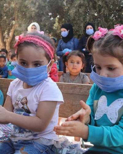 حملة بالتباعد الاجتماعي يتوقف فيروس كورونا