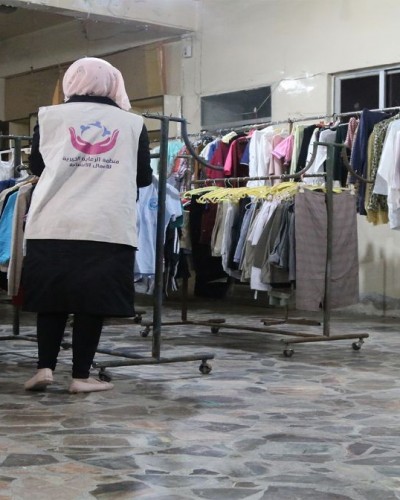 صالة الألبسة المجانية