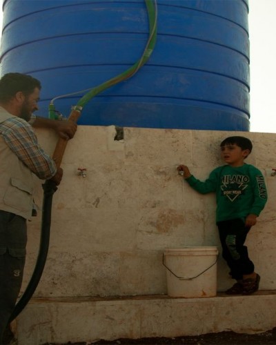 مشروع بناء خزانات مياه الشرب